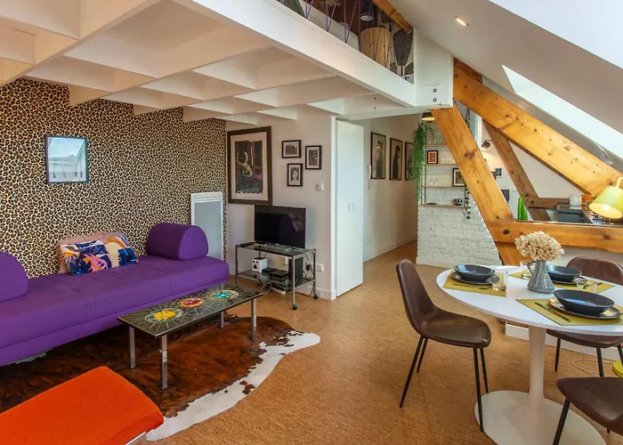 un Nid en Ville-a Nest in Town -AMIENS-classé 3 étoiles