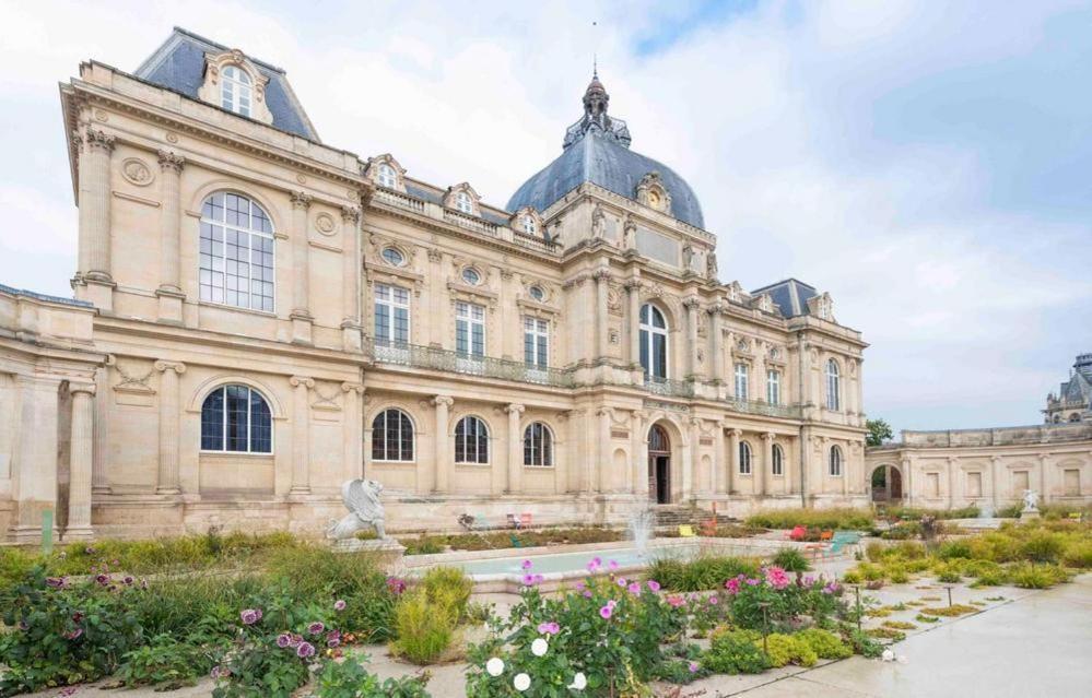 Appartement Un Nid En Ville-a Nest In Town -amiens-classé 3 étoiles Amiens